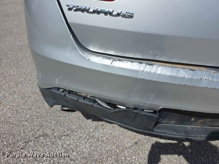 image for item FH6071 2017 Ford Taurus 