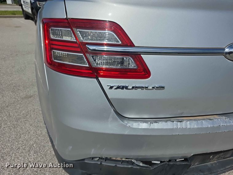 image for item FH6071 2017 Ford Taurus 