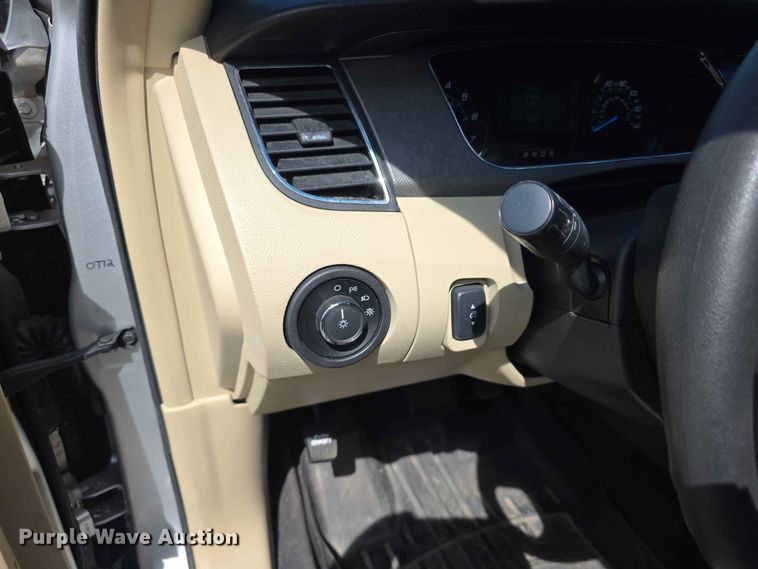 image for item FH6071 2017 Ford Taurus 