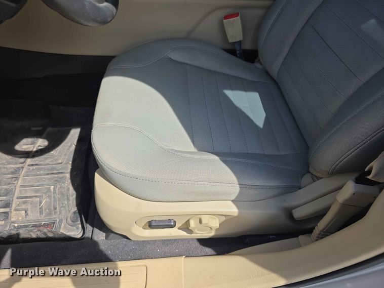 image for item FH6071 2017 Ford Taurus 