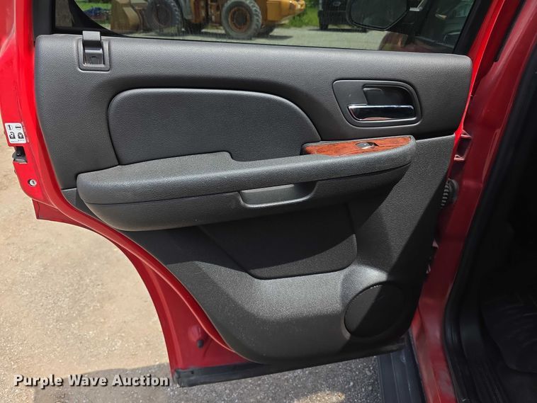 image for item FH6083 2011 Chevrolet Tahoe SUV