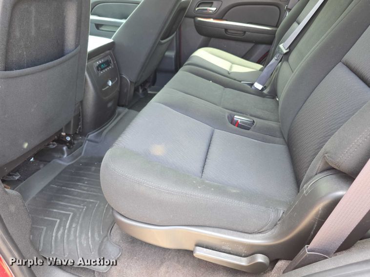 image for item FH6083 2011 Chevrolet Tahoe SUV