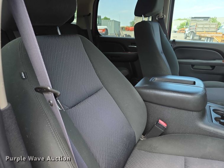 image for item FH6083 2011 Chevrolet Tahoe SUV