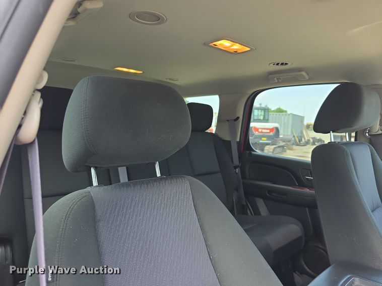 image for item FH6083 2011 Chevrolet Tahoe SUV
