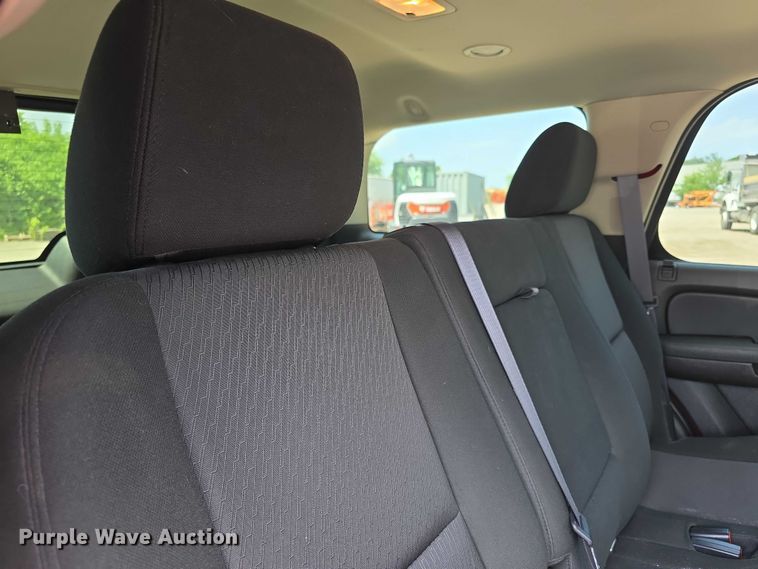image for item FH6083 2011 Chevrolet Tahoe SUV