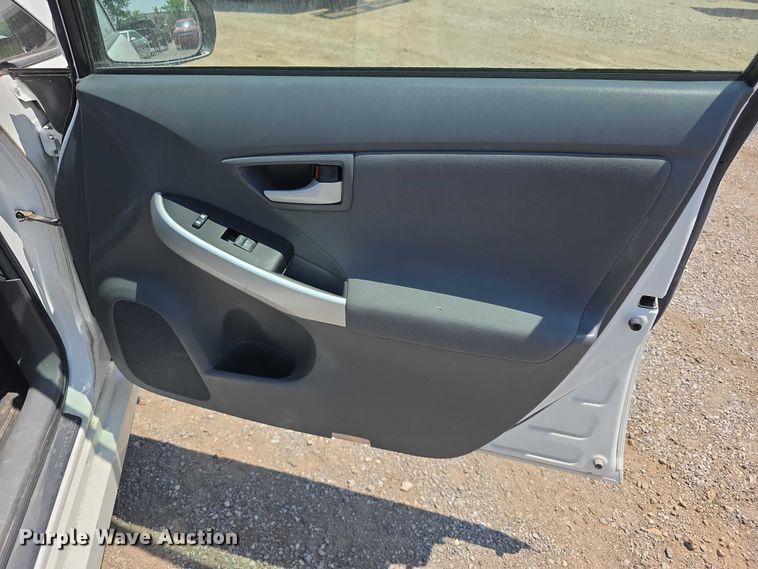 image for item FH6085 2011 Toyota Prius 