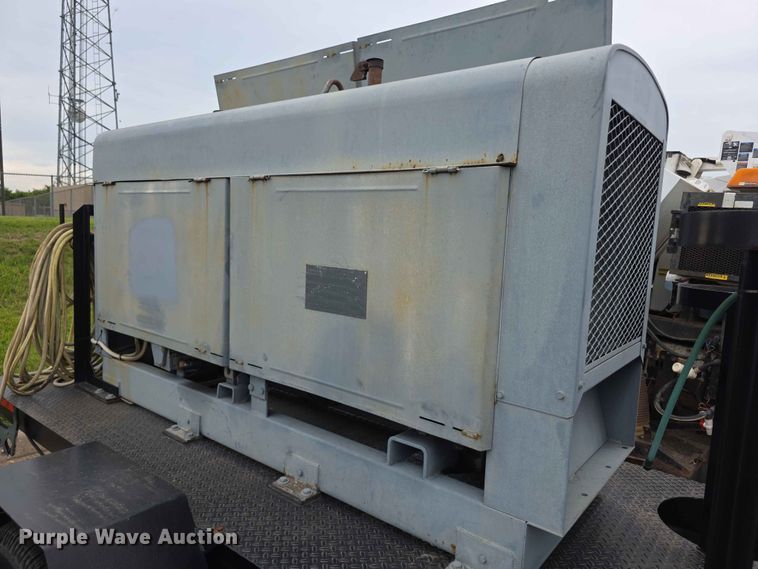 image for item FH6120 1980 Lincoln Shield Arc SAE 409  welder