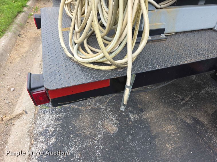 image for item FH6120 1980 Lincoln Shield Arc SAE 409  welder
