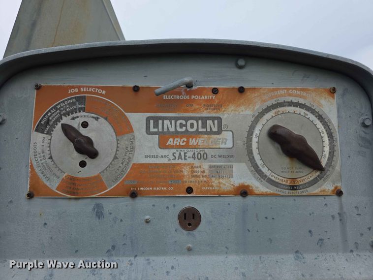 image for item FH6120 1980 Lincoln Shield Arc SAE 409  welder