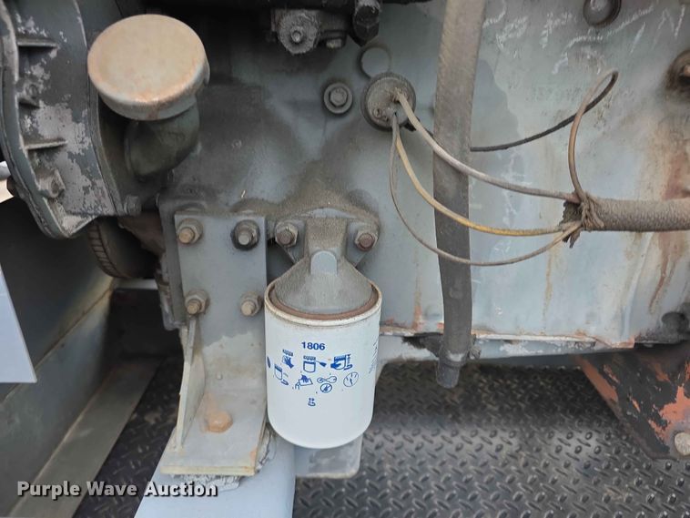 image for item FH6120 1980 Lincoln Shield Arc SAE 409  welder
