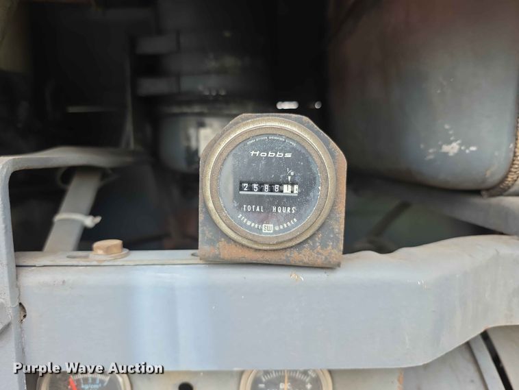 image for item FH6120 1980 Lincoln Shield Arc SAE 409  welder