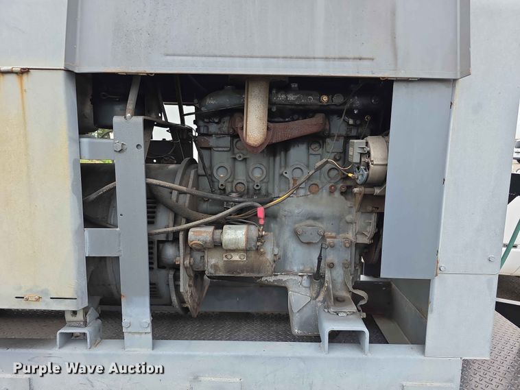 image for item FH6120 1980 Lincoln Shield Arc SAE 409  welder