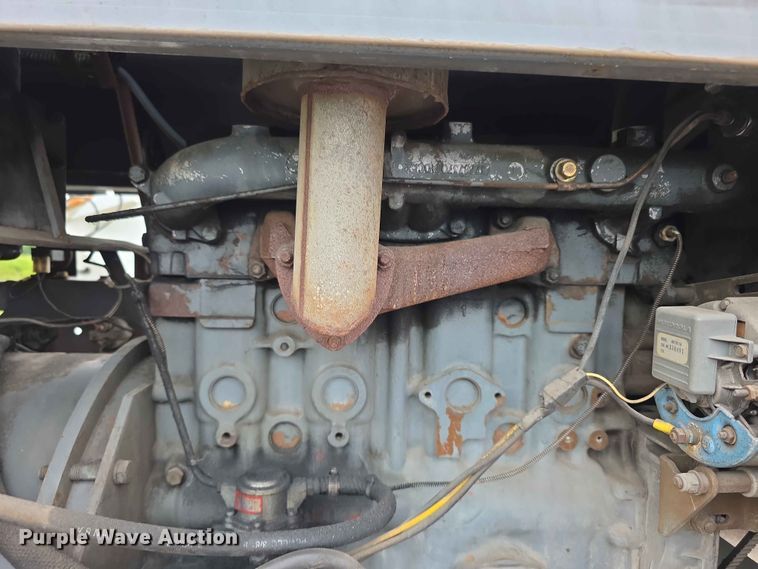 image for item FH6120 1980 Lincoln Shield Arc SAE 409  welder
