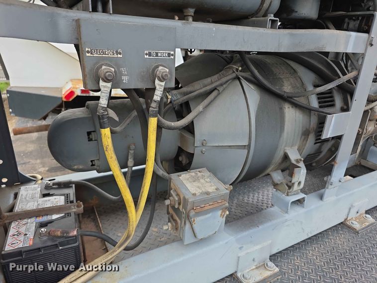 image for item FH6120 1980 Lincoln Shield Arc SAE 409  welder