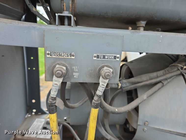 image for item FH6120 1980 Lincoln Shield Arc SAE 409  welder