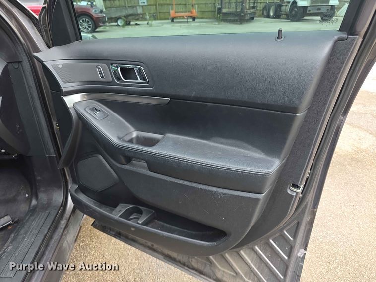 image for item FH6127 2017 Ford Explorer Police Interceptor SUV