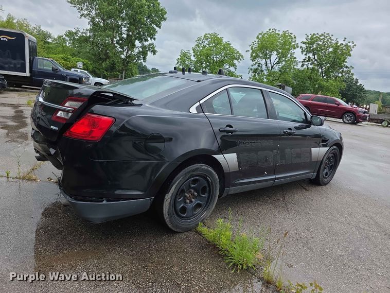 image for item FH6128 2017 Ford Taurus Police Interceptor 