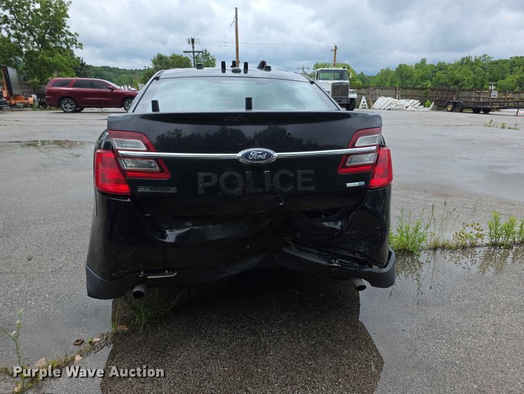 image for item FH6128 2017 Ford Taurus Police Interceptor 