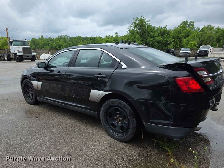 image for item FH6128 2017 Ford Taurus Police Interceptor 