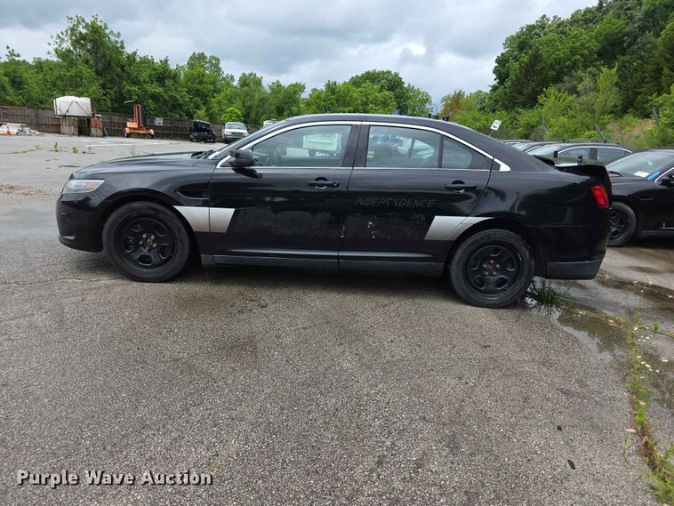 image for item FH6128 2017 Ford Taurus Police Interceptor 