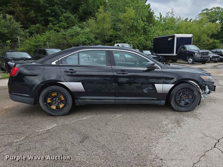 image for item FH6130 2015 Ford Taurus Police Interceptor 
