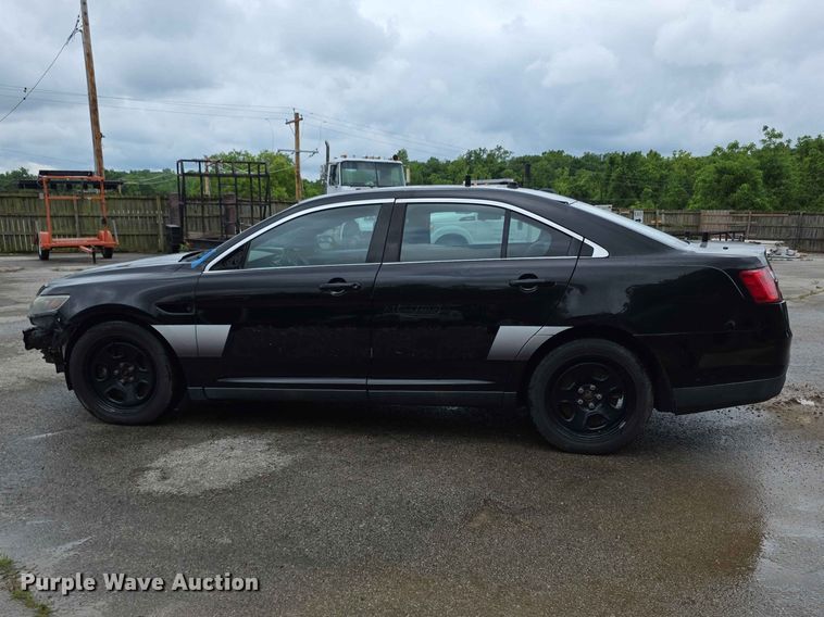 image for item FH6130 2015 Ford Taurus Police Interceptor 