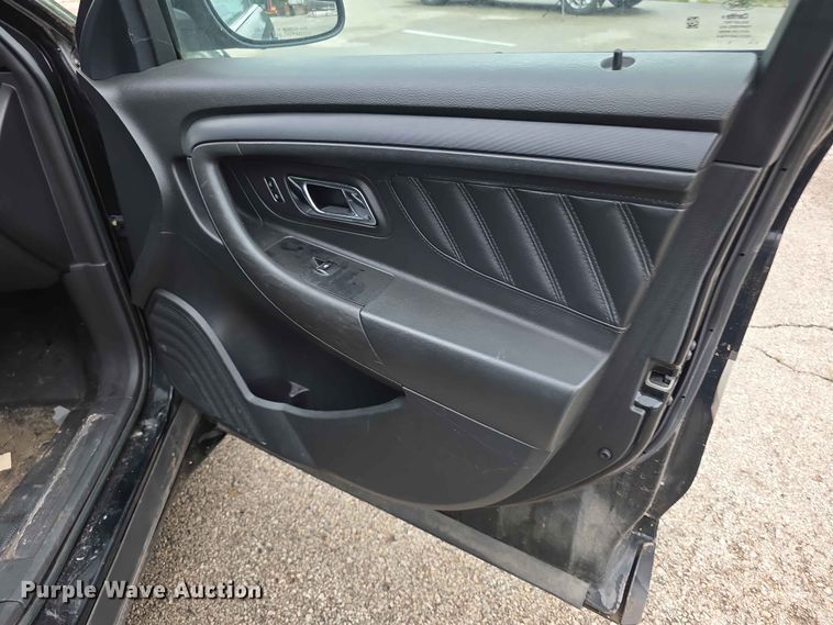 image for item FH6130 2015 Ford Taurus Police Interceptor 