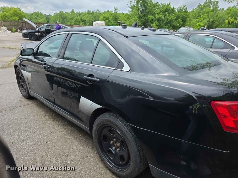 image for item FH6132 2014 Ford Taurus Police Interceptor 