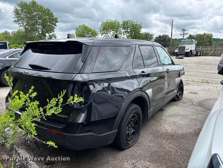 image for item FH6134 2022 Ford Explorer Police Interceptor SUV