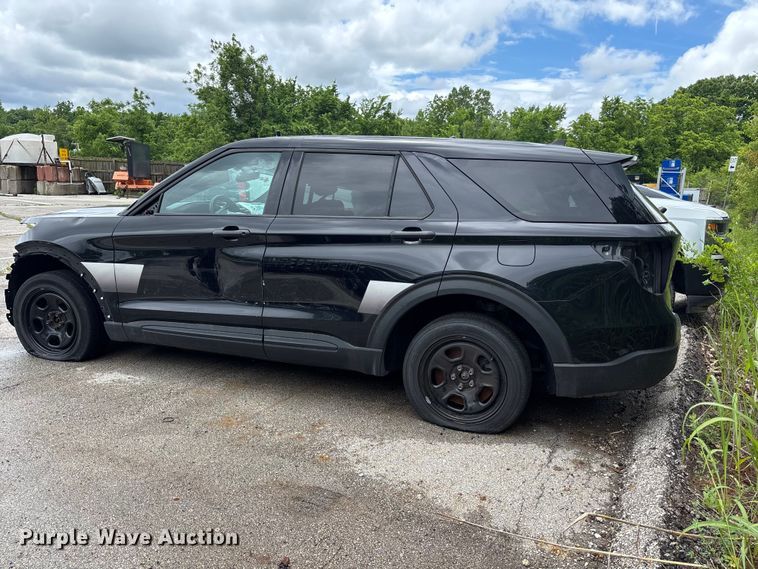 image for item FH6134 2022 Ford Explorer Police Interceptor SUV