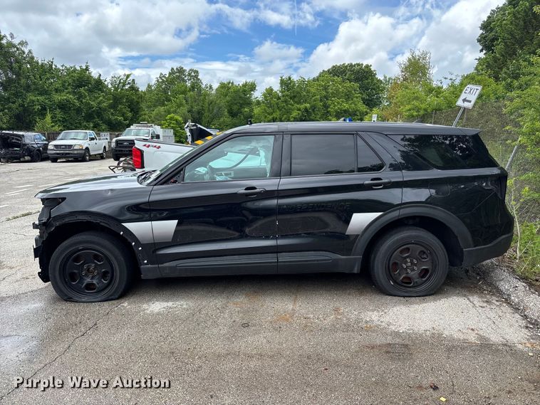 image for item FH6134 2022 Ford Explorer Police Interceptor SUV