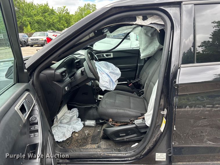 image for item FH6134 2022 Ford Explorer Police Interceptor SUV