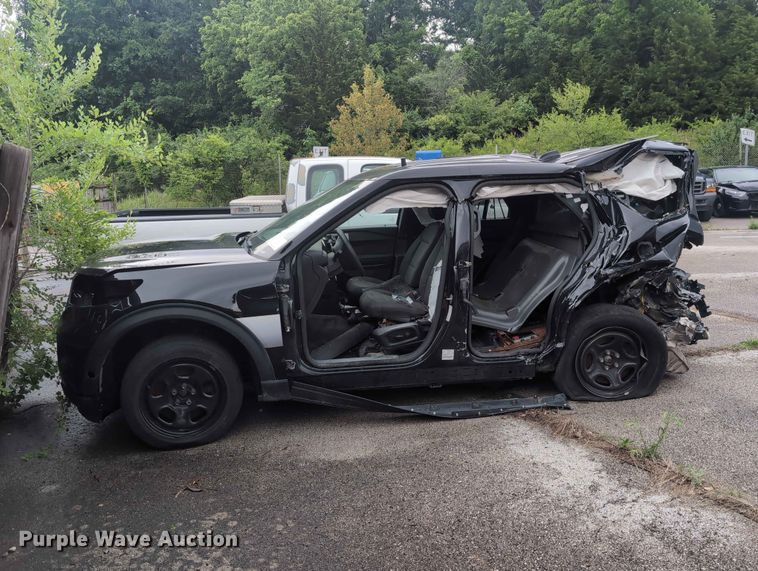 image for item FH6137 2022 Ford Explorer Police Interceptor  SUV