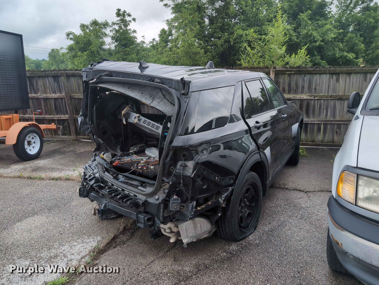 image for item FH6137 2022 Ford Explorer Police Interceptor  SUV