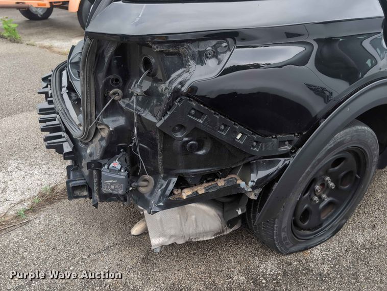 image for item FH6137 2022 Ford Explorer Police Interceptor  SUV