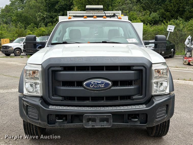image for item FH6138 2013 Ford F450 Super Duty utility / service truck