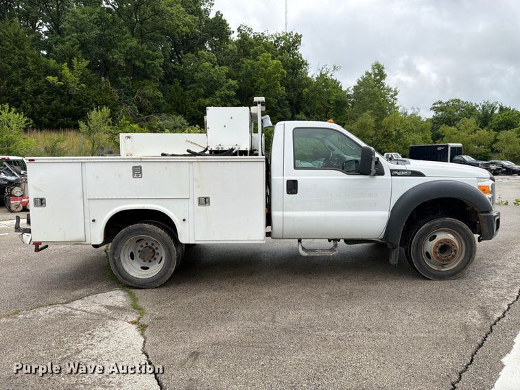 image for item FH6138 2013 Ford F450 Super Duty utility / service truck