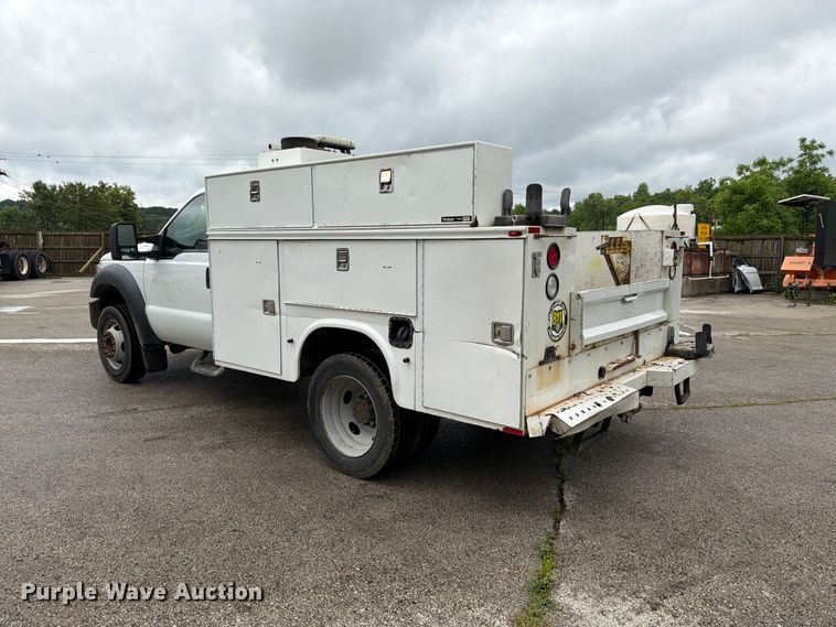 image for item FH6138 2013 Ford F450 Super Duty utility / service truck