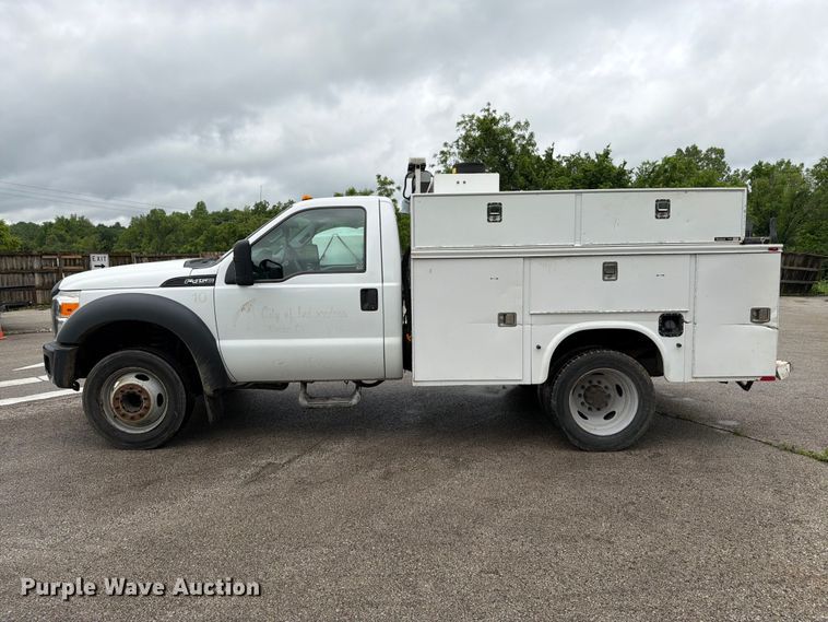 image for item FH6138 2013 Ford F450 Super Duty utility / service truck
