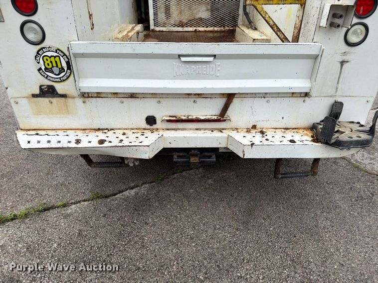 image for item FH6138 2013 Ford F450 Super Duty utility / service truck