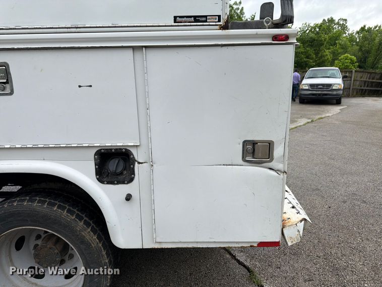 image for item FH6138 2013 Ford F450 Super Duty utility / service truck