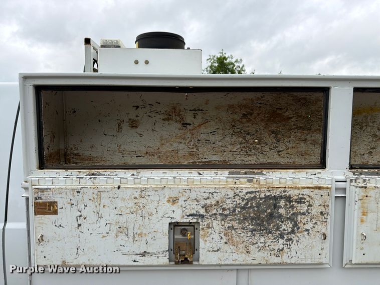 image for item FH6138 2013 Ford F450 Super Duty utility / service truck