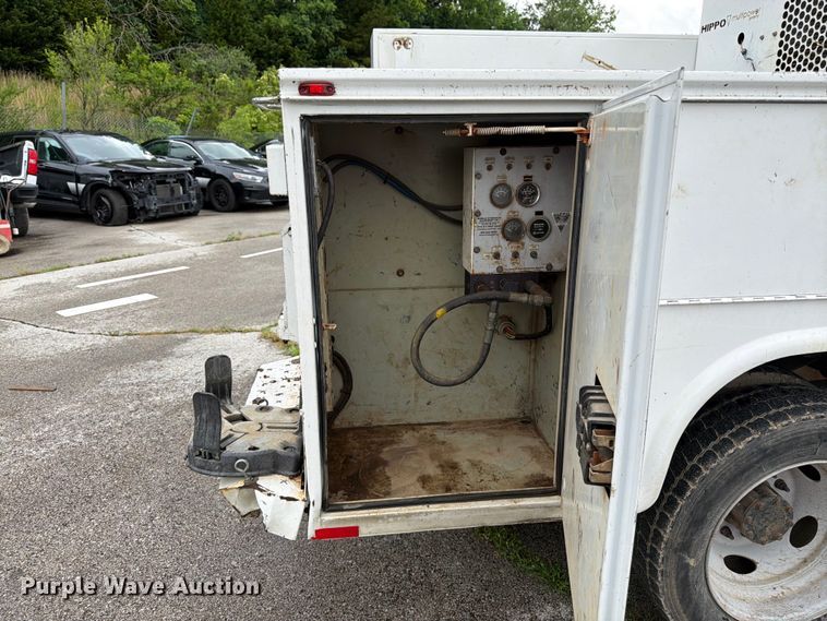 image for item FH6138 2013 Ford F450 Super Duty utility / service truck
