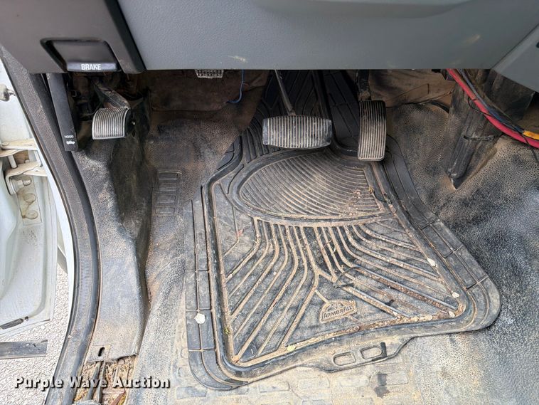 image for item FH6138 2013 Ford F450 Super Duty utility / service truck