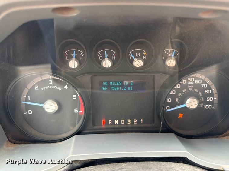 image for item FH6138 2013 Ford F450 Super Duty utility / service truck