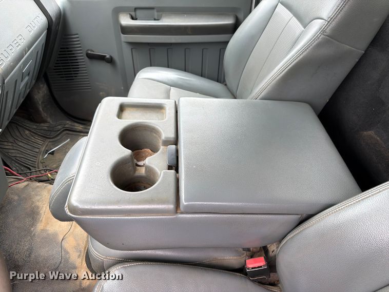 image for item FH6138 2013 Ford F450 Super Duty utility / service truck