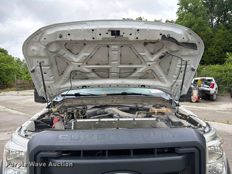 image for item FH6138 2013 Ford F450 Super Duty utility / service truck