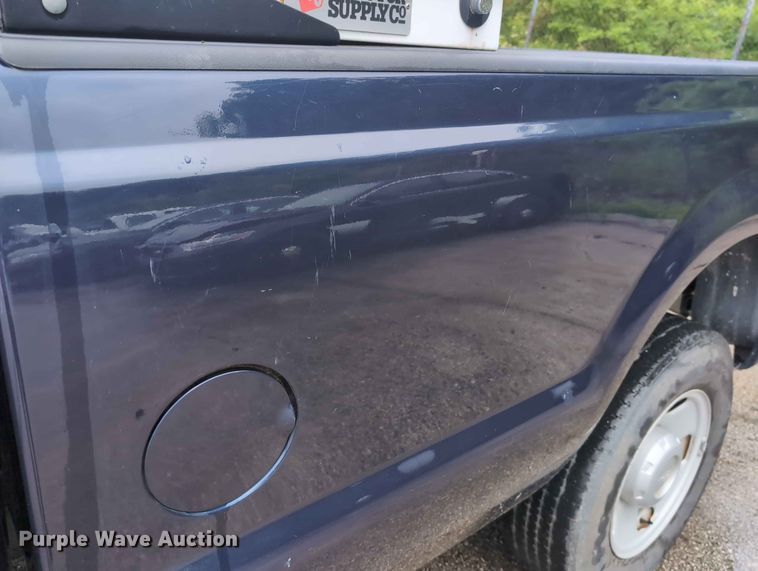 image for item FH6140 2007 Ford F250 Super Duty XL pickup truck