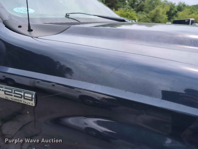 image for item FH6140 2007 Ford F250 Super Duty XL pickup truck
