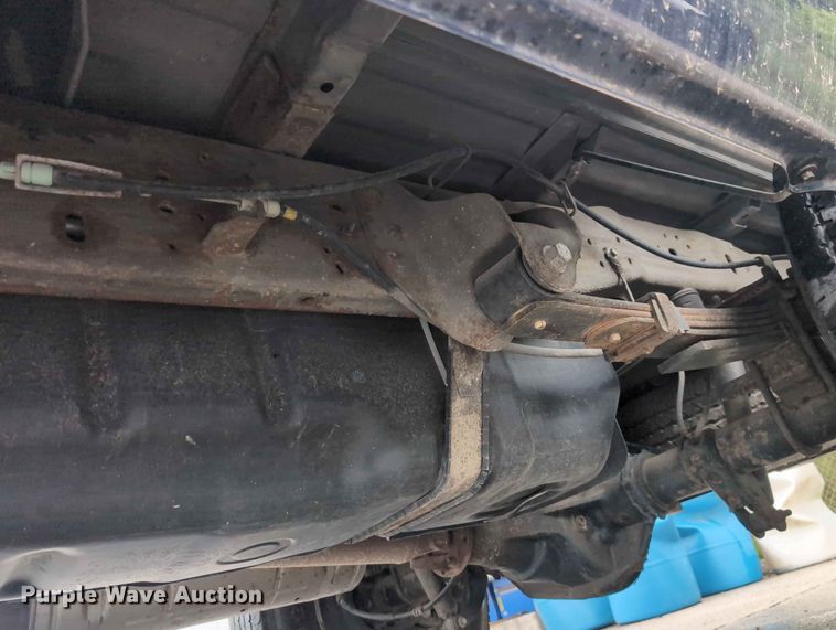 image for item FH6140 2007 Ford F250 Super Duty XL pickup truck